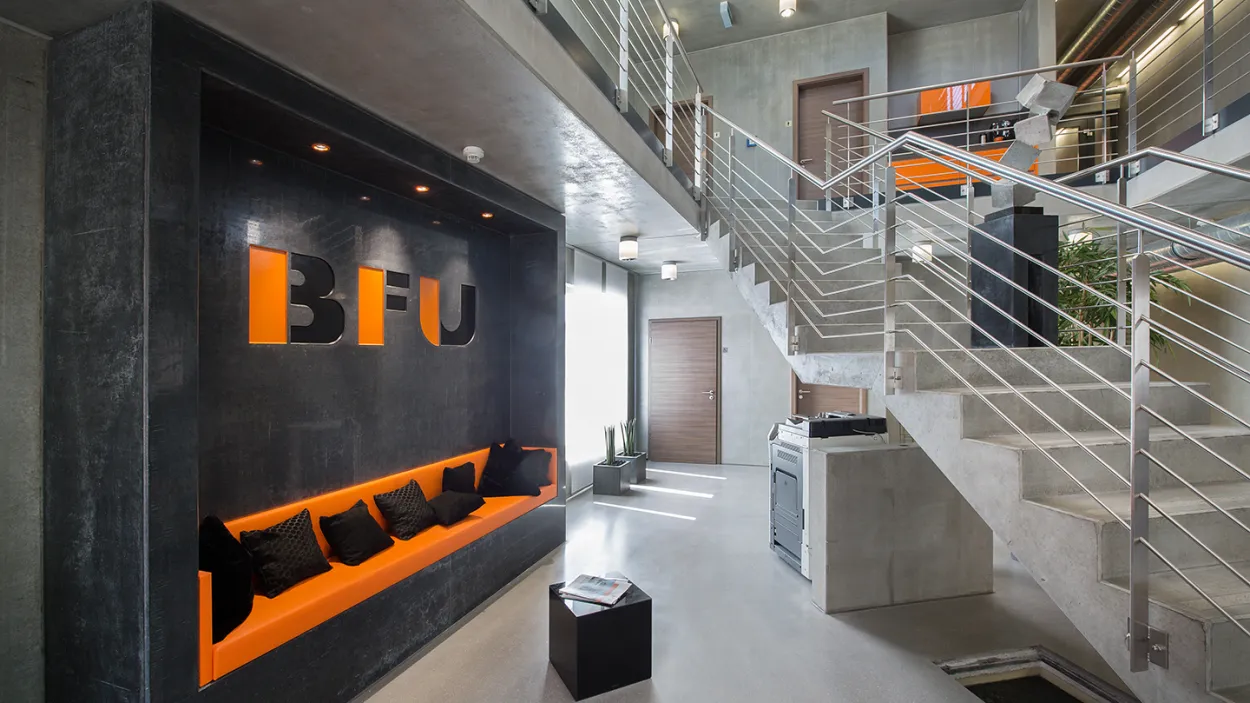 Bürogebäude mit Showroom, Schramberg