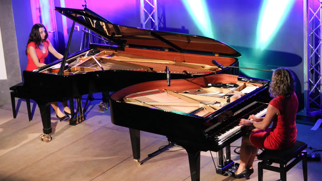 Queenz of Piano im Holcim Werkforum